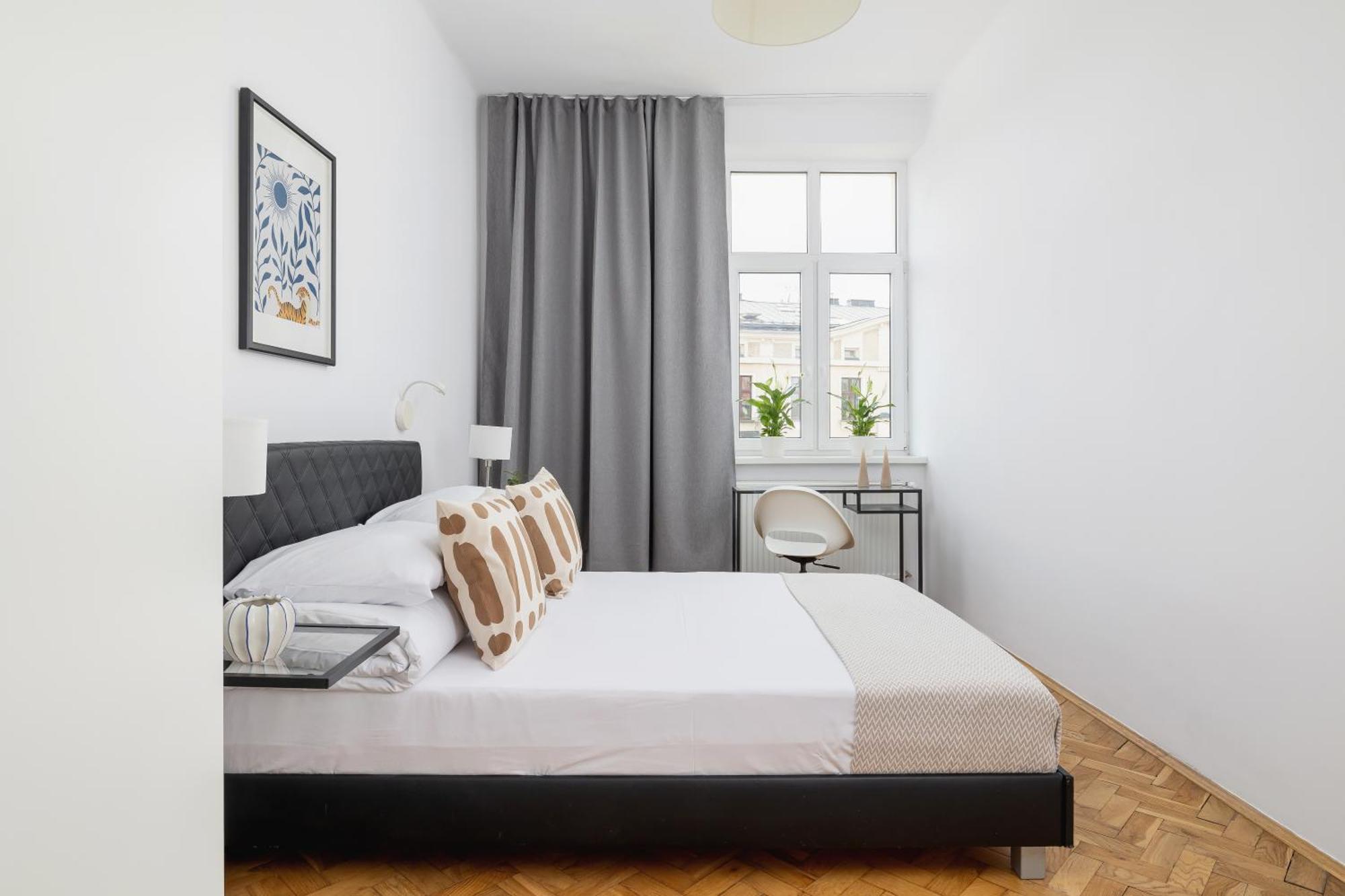 1-Bedroom Apartment With Balcony - Dluga 65 Kraków Zewnętrze zdjęcie