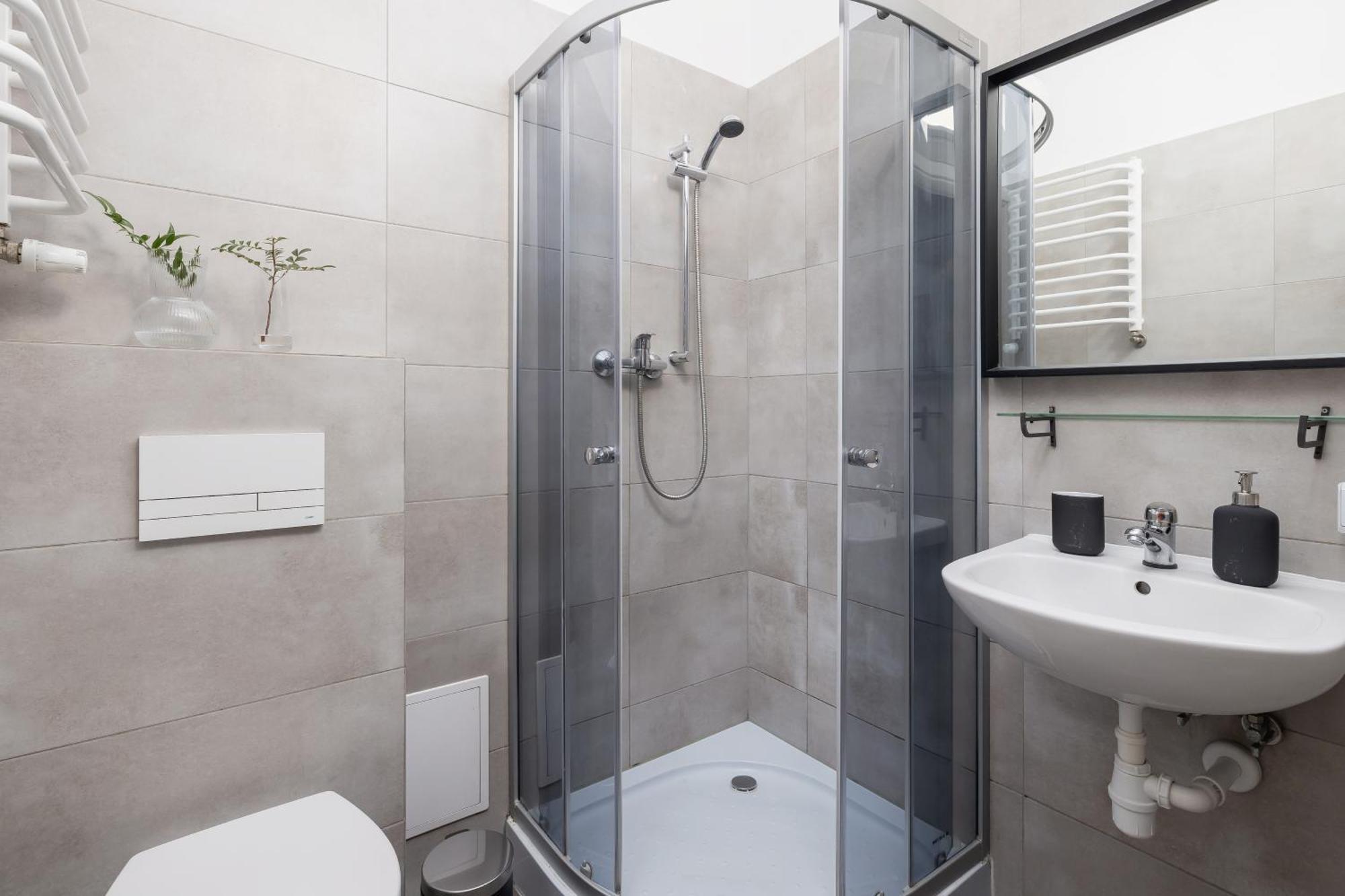 1-Bedroom Apartment With Balcony - Dluga 65 Kraków Zewnętrze zdjęcie