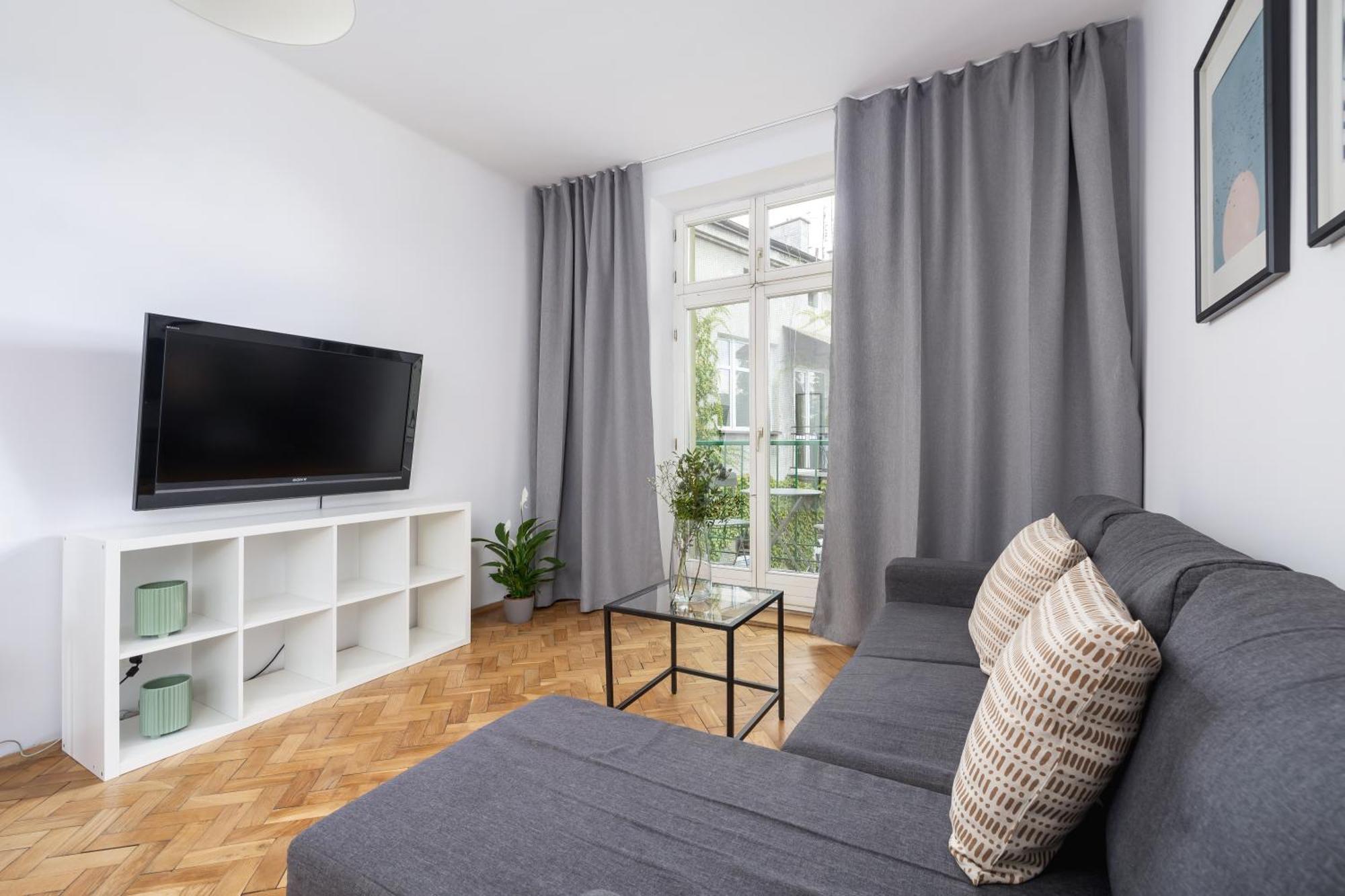 1-Bedroom Apartment With Balcony - Dluga 65 Kraków Zewnętrze zdjęcie