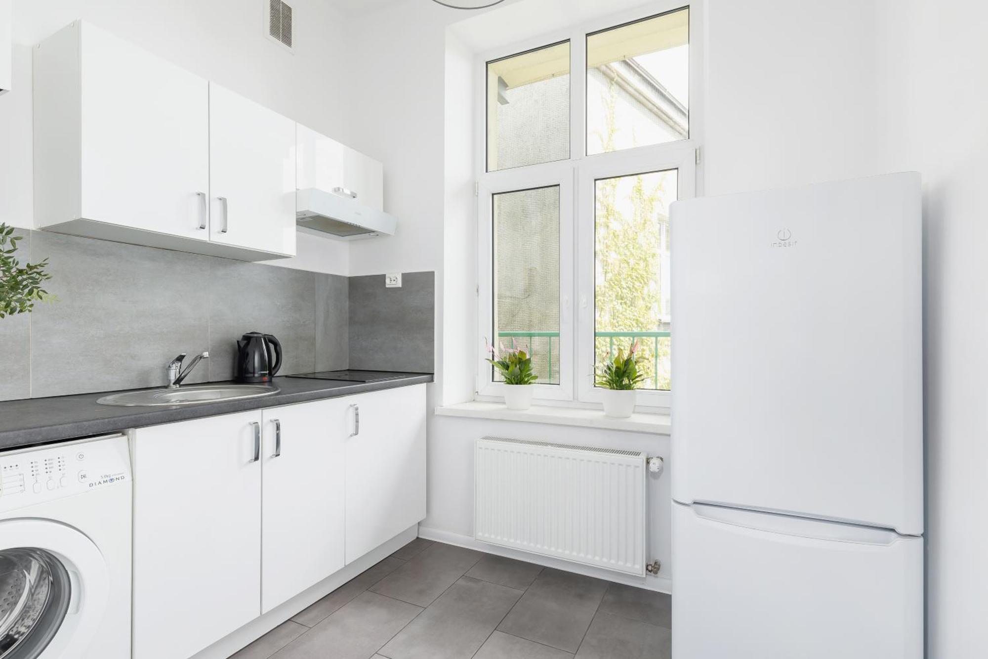 1-Bedroom Apartment With Balcony - Dluga 65 Kraków Zewnętrze zdjęcie